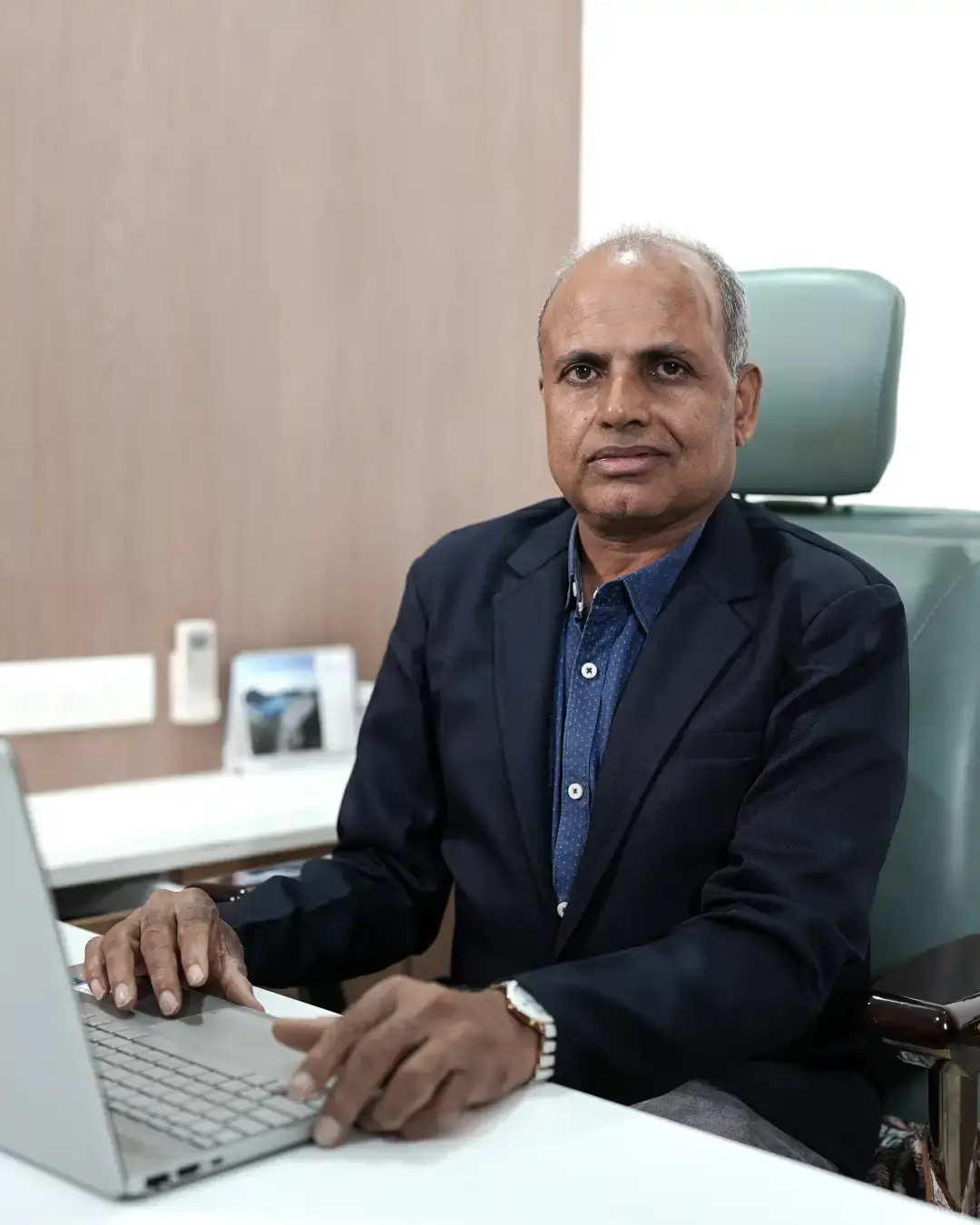 Mr Kantilal Kachhadiya